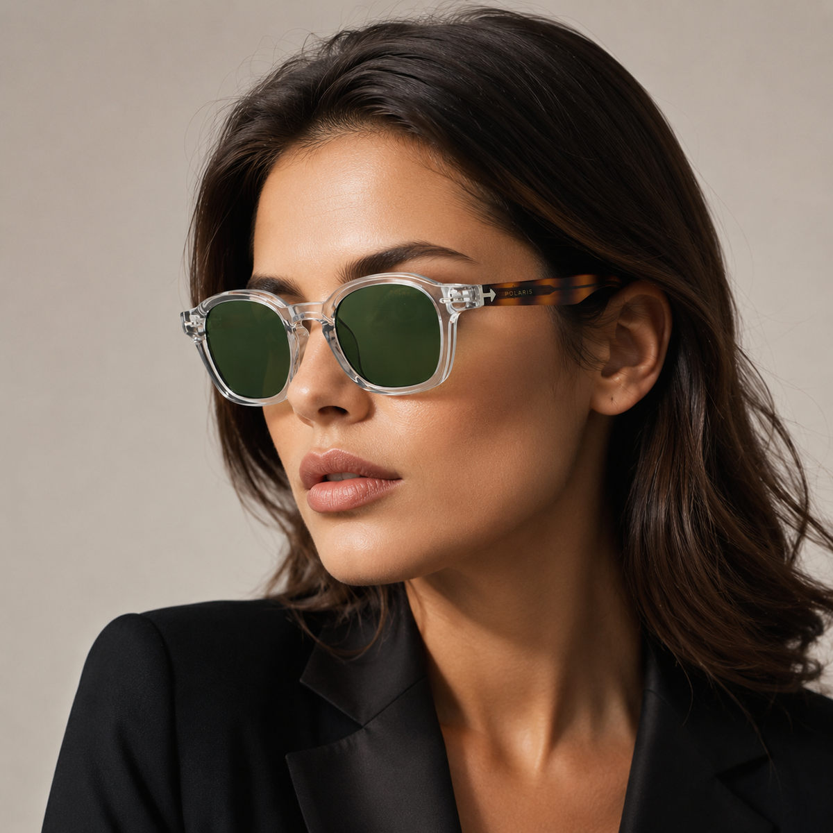 CAPRI C7 – Crystal Trasparente, Lenti Verde Scuro